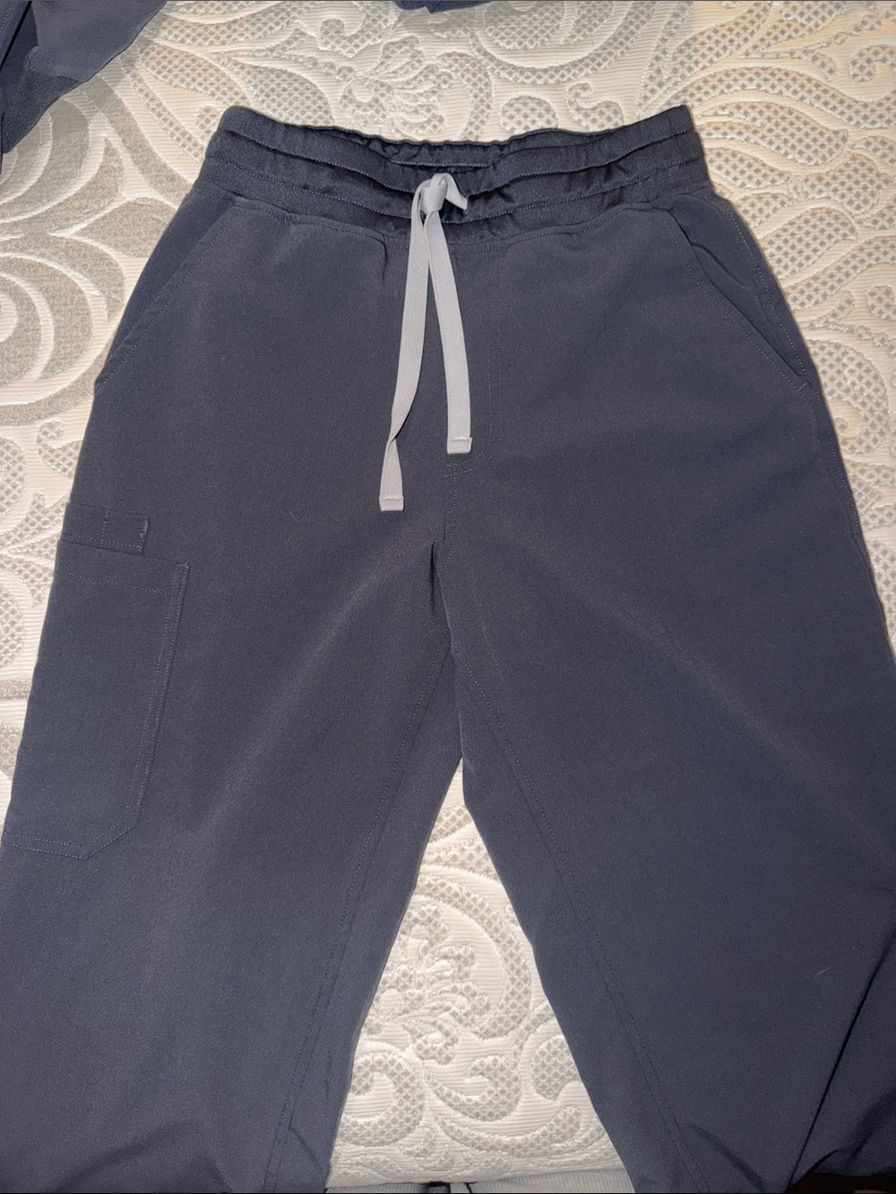 32 Degrees Women’s Gray Scrub Pants